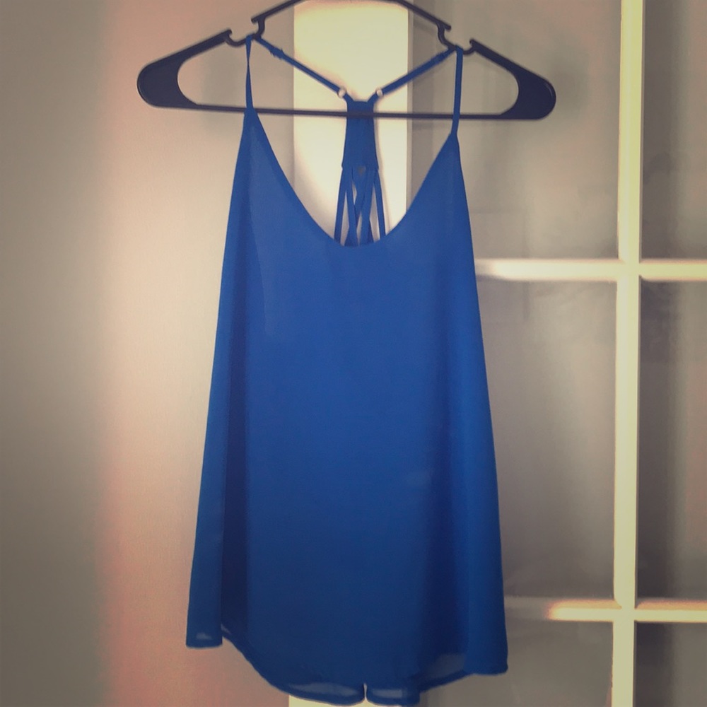 Loose fitting flowy tank